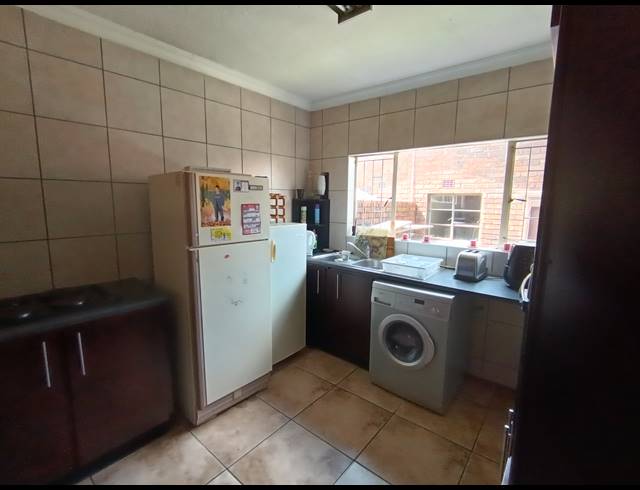 3 BEDROOM DUPLEX FOR SALE IN BRACKENHURST